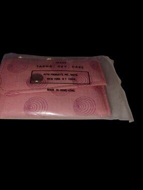 Avon Tasha Key Case Pink Fabric Swirl Design Made In Hong Kong Vintage Packaging